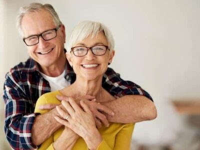 O que pode causar a degeneração macular?